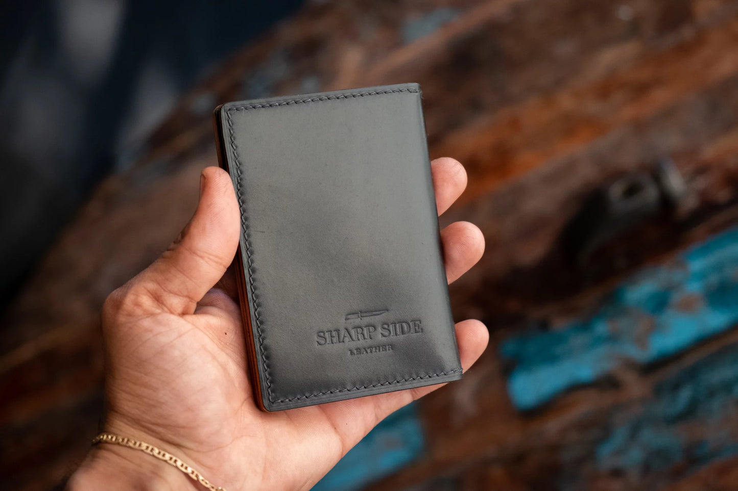 Shell Bifold